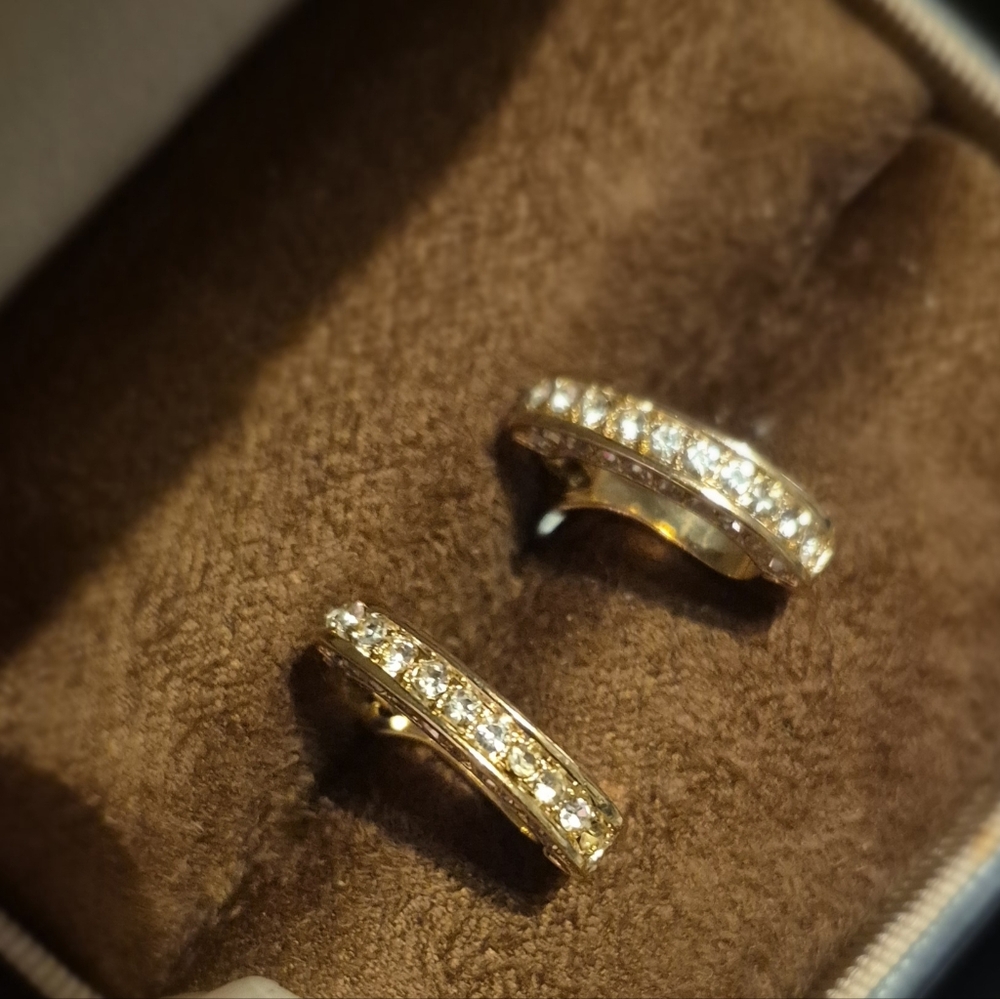 Round Brilliant 3A Zirconia Hoop Earrings * NEW
